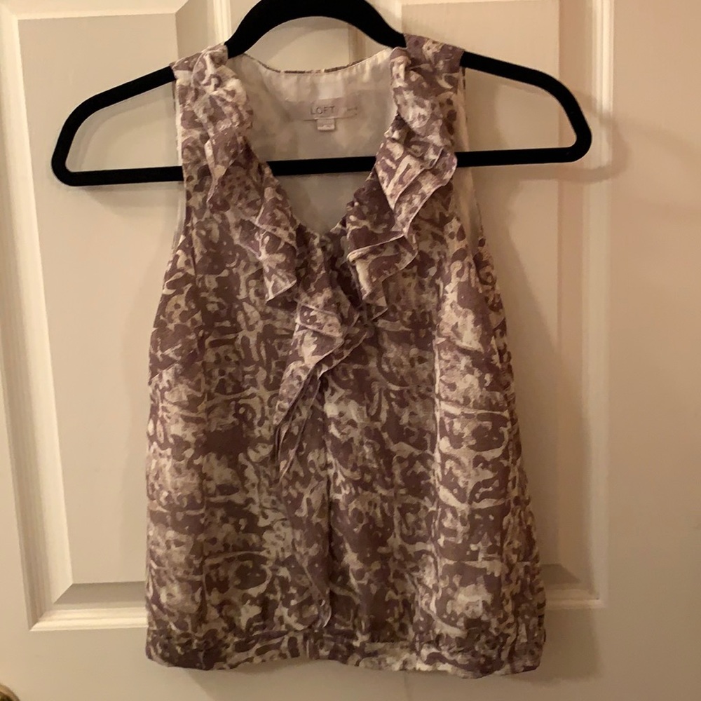 XXSP Loft Brand Top. Pretty colors. Gathered